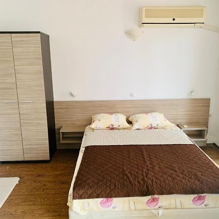 Vili Apartment Μπουργκάς Εξωτερικό φωτογραφία